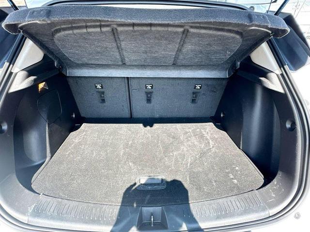 Photo of 2024 Summit White Buick Encore GX