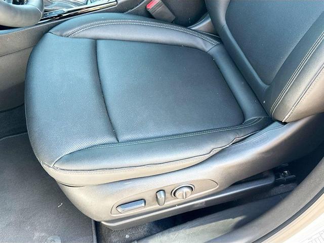 Photo of 2024 Summit White Buick Encore GX
