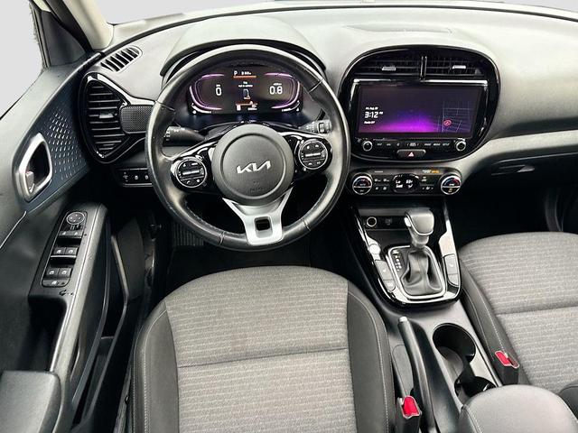 Photo of 2023 Snow White Pearl Kia Soul