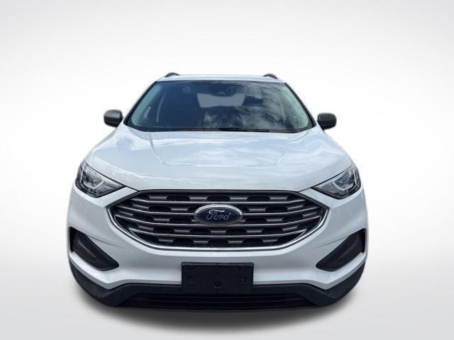 Photo of 2022 Oxford White Ford Edge