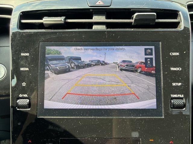 Photo of 2024 White Pearl Hyundai TUCSON