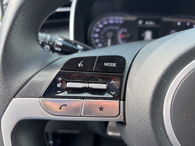 Photo of 2024 White Pearl Hyundai TUCSON
