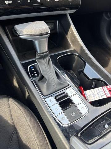Photo of 2024 White Pearl Hyundai TUCSON