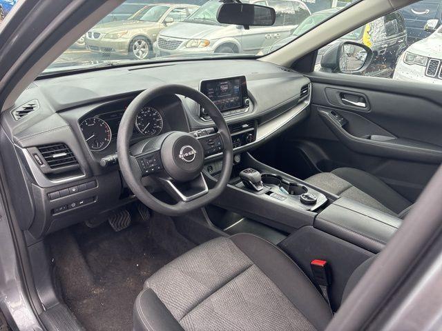 Photo of 2024 Gun Metallic Nissan Rogue