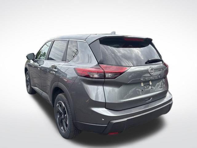 Photo of 2024 Gun Metallic Nissan Rogue