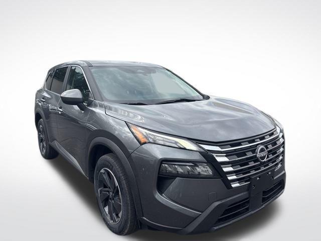 Photo of 2024 Gun Metallic Nissan Rogue