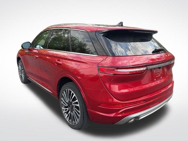 Photo of 2022 Red Carpet Metallic Tinted Clearcoat Lincoln Corsair