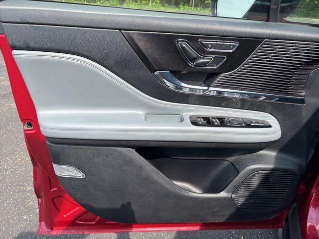 Photo of 2022 Red Carpet Metallic Tinted Clearcoat Lincoln Corsair
