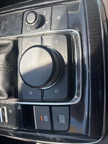 Photo of 2022 Snowflake White Pearl Mazda CX-30