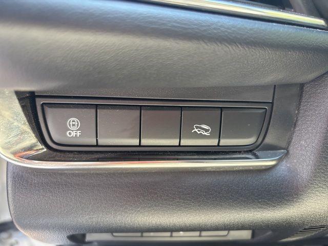 Photo of 2022 Snowflake White Pearl Mazda CX-30