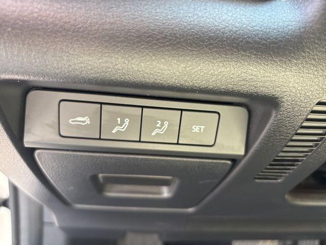 Photo of 2022 Snowflake White Pearl Mazda CX-30