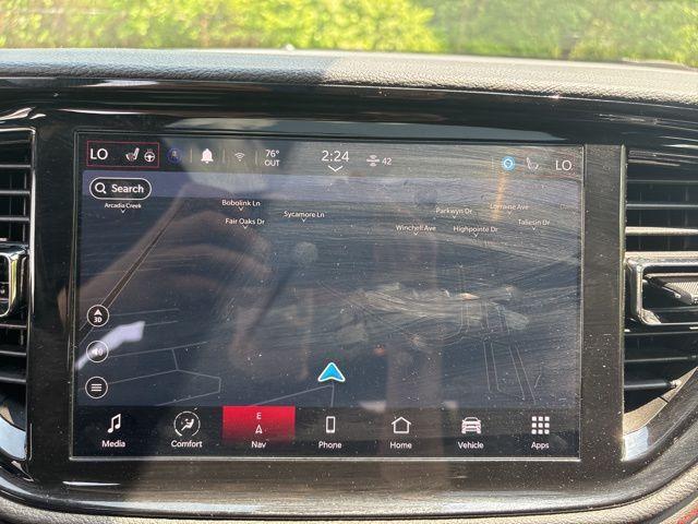 Photo of 2023 White Knuckle Clearcoat Dodge Durango
