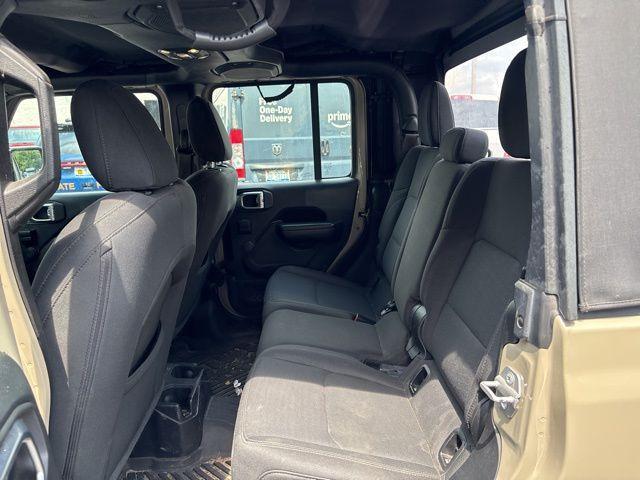 Photo of 2020 Gobi Clearcoat Jeep Gladiator