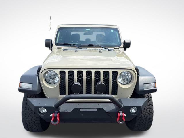 Photo of 2020 Gobi Clearcoat Jeep Gladiator