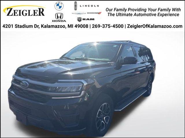 Photo of 2023 Black Metallic Ford Expedition Max