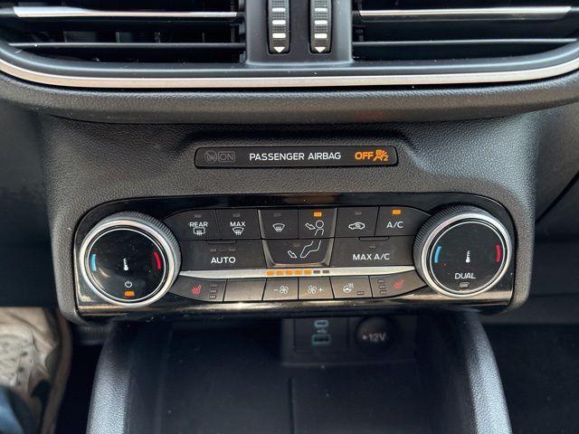 Photo of 2022 Carbonized Gray Metallic Ford Escape