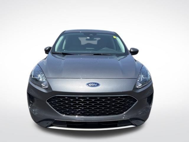 Photo of 2022 Carbonized Gray Metallic Ford Escape