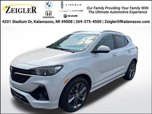 Photo of 2022 White Frost Tri-Coat Buick Encore GX