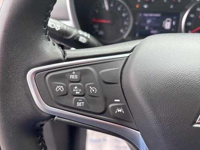 Photo of 2022 Silver Ice Metallic Chevrolet Equinox