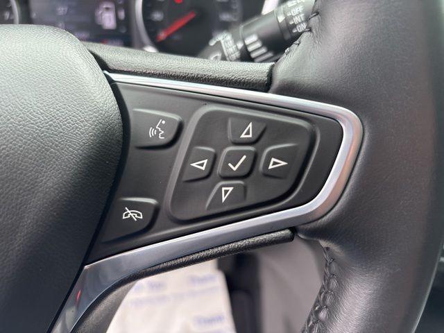 Photo of 2022 Silver Ice Metallic Chevrolet Equinox