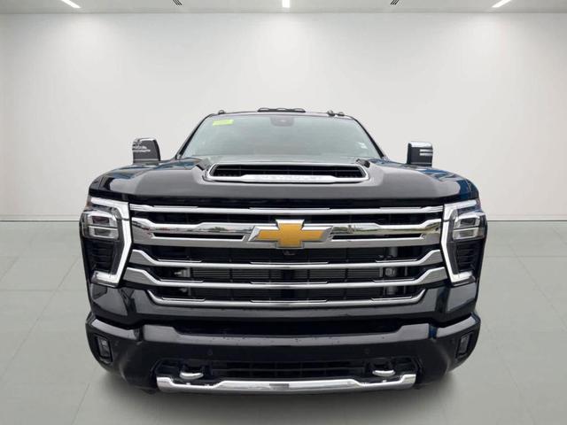Photo of 2025 Black Chevrolet Silverado 3500