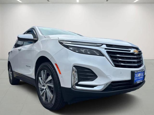 Photo of 2022 Iridescent Pearl Tricoat Chevrolet Equinox