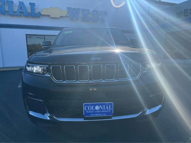 Photo of 2022 Diamond Black Jeep Grand Cherokee L
