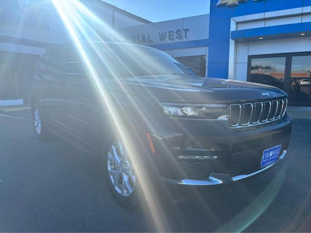 Photo of 2022 Diamond Black Jeep Grand Cherokee L