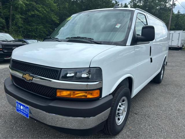 Photo of 2025 Summit White Chevrolet Express 2500