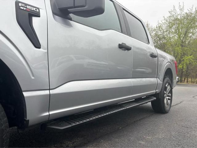 Photo of 2022 Iconic Silver Metallic Ford F-150