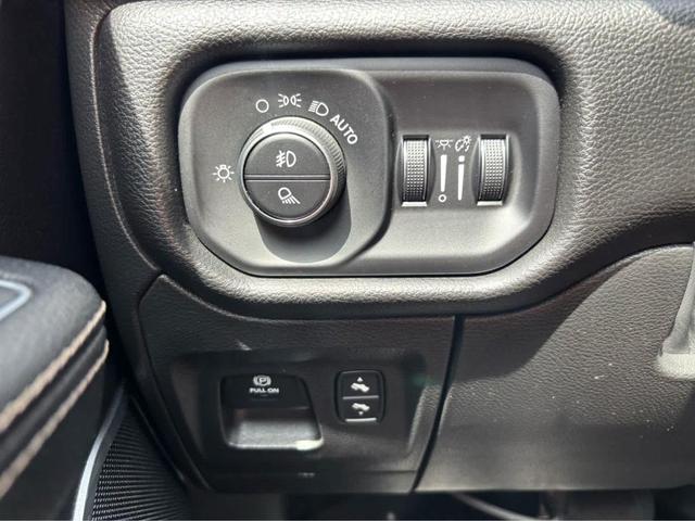 Photo of 2023 Bright White Clearcoat RAM 1500