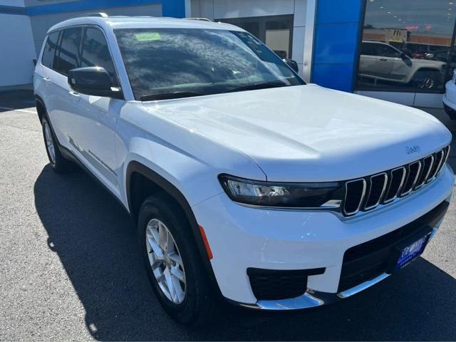 Photo of 2022 Bright White Clearcoat Jeep Grand Cherokee L