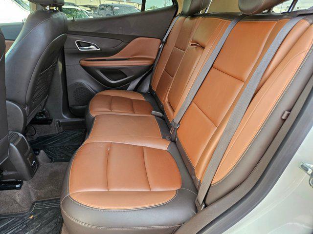Photo of 2014 White Pearl Tricoat Buick Encore