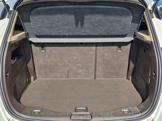 Photo of 2014 White Pearl Tricoat Buick Encore