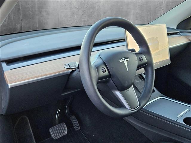 Photo of 2024 Deep Blue Metallic Tesla Model Y