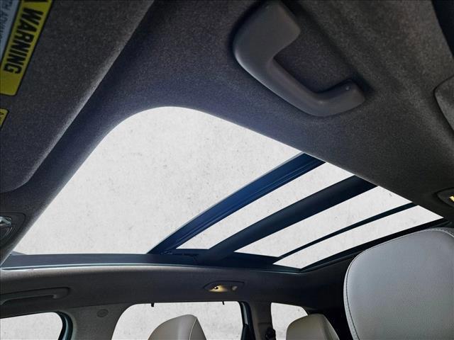 Photo of 2019 Quartz White Hyundai SANTA FE