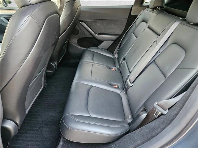 Photo of 2023 Silver/Gray Tesla Model Y