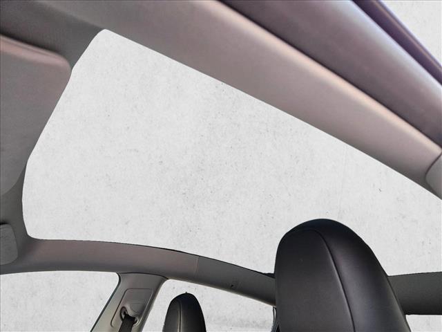 Photo of 2023 Silver/Gray Tesla Model Y