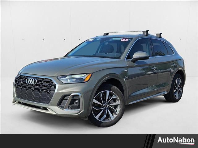 Photo of 2023 Daytona Gray Pearl Effect Audi Q5