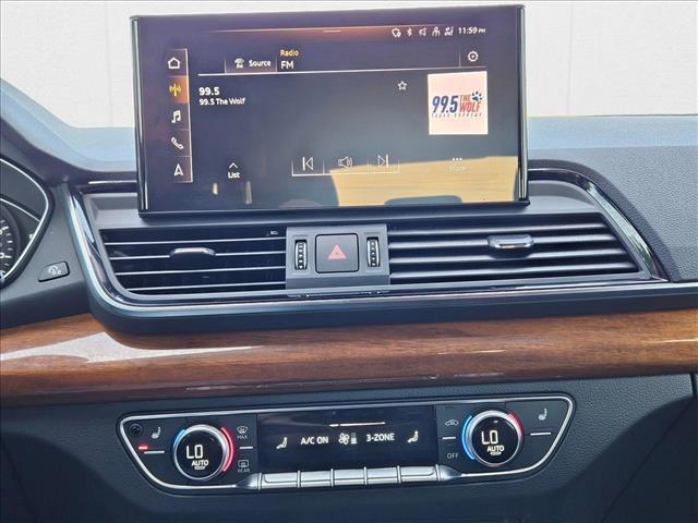 Photo of 2023 Daytona Gray Pearl Effect Audi Q5