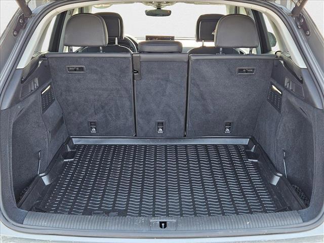 Photo of 2023 Daytona Gray Pearl Effect Audi Q5
