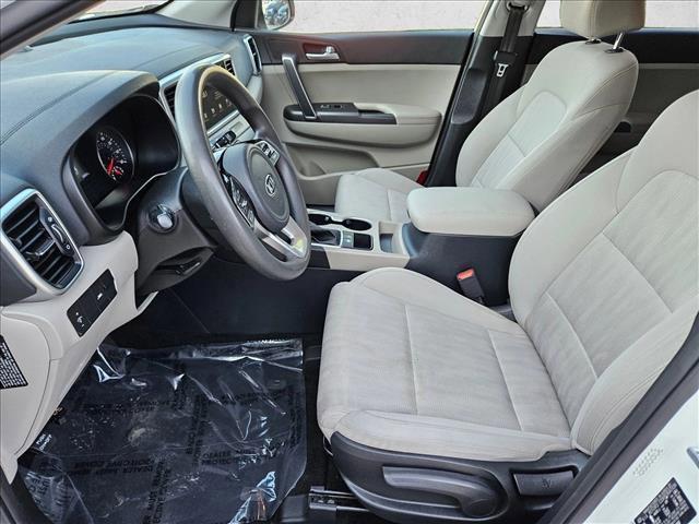 Photo of 2021 Clear White Kia Sportage