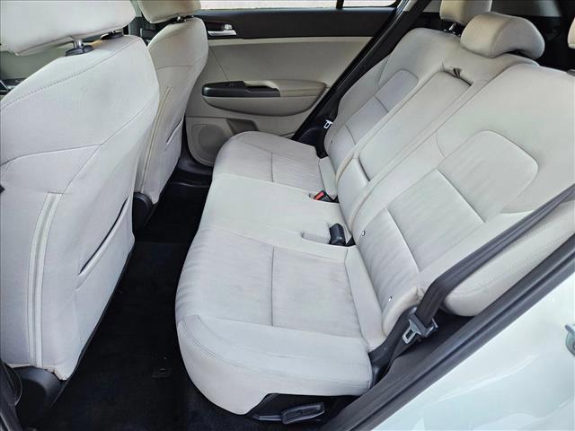 Photo of 2021 Clear White Kia Sportage