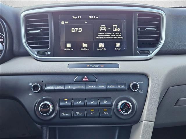 Photo of 2021 Clear White Kia Sportage