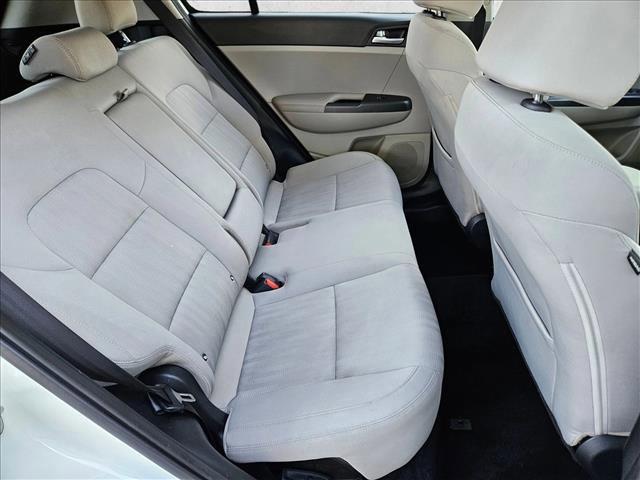 Photo of 2021 Clear White Kia Sportage