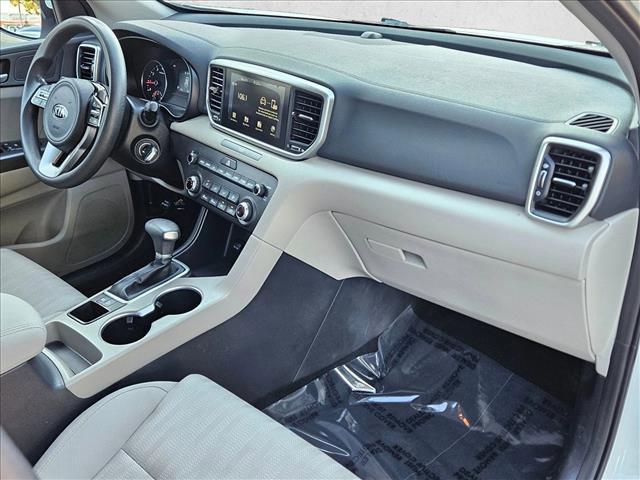 Photo of 2021 Clear White Kia Sportage