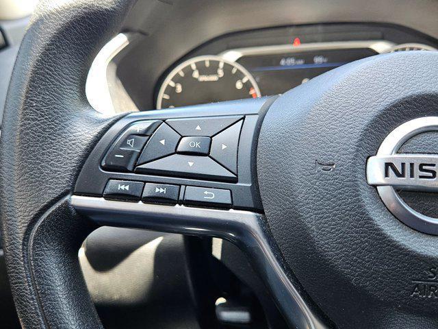 Photo of 2020 Super Black Nissan Altima