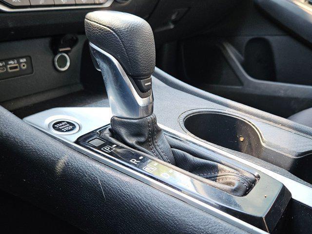 Photo of 2020 Super Black Nissan Altima