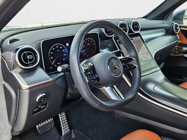 Photo of 2024 Black Mercedes-Benz GLC 300