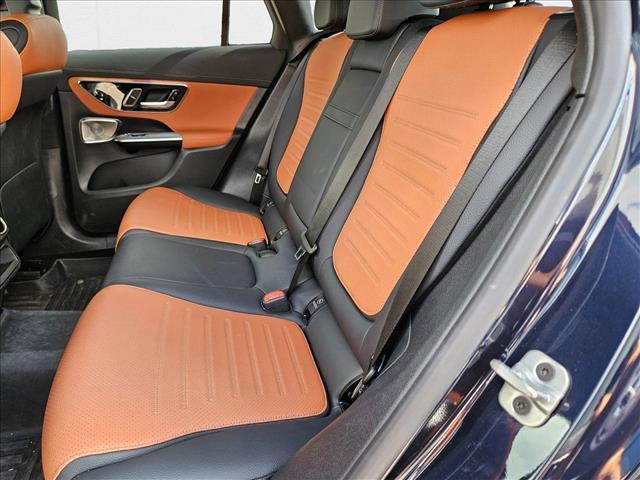 Photo of 2024 Black Mercedes-Benz GLC 300